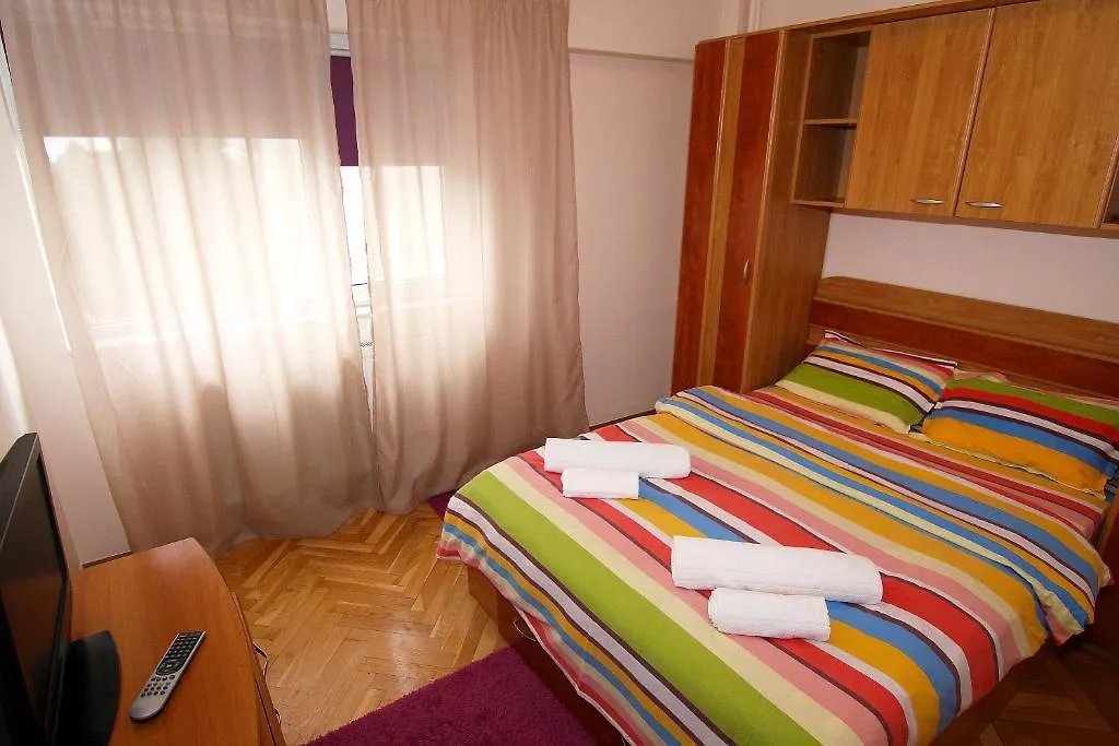 A&A Accommodation 布加勒斯特 公寓